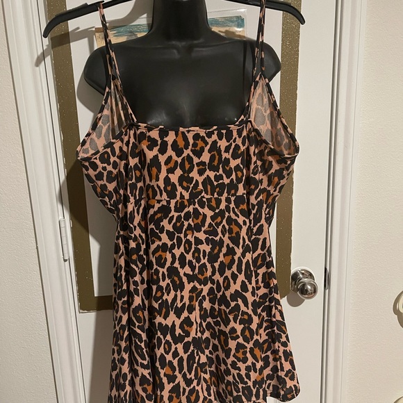 Boohoo Leopard Print Romper Size 14 - Picture 3 of 3